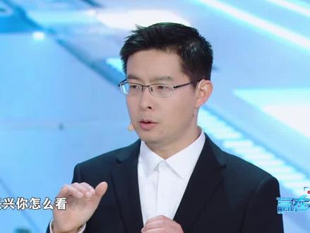 宇树科技创始人兼首席执行官王兴兴大胆预测,认为2025年底将会诞生人形机器人的通用AI模型!关注#赢在AI 一起见证!