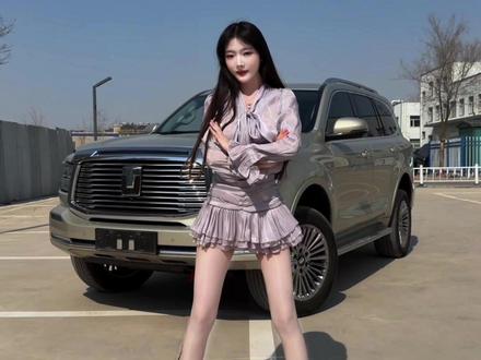 说车说累了 打个高尔夫运动一下 #高尔夫舞 #后裔高尔夫 #耀驰名车娜娜