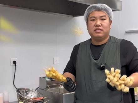 为了卖盂县麻辣串自己都出镜了哈哈哈哈哈哈哈哈哈#盂县麻辣串#抖音美食创作者 #火锅