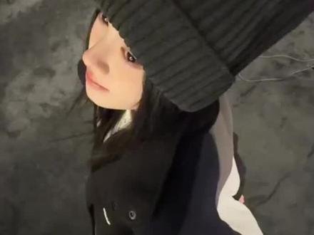 干嘛拎我帽子?#鞠婧祎