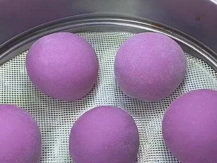 你做的紫薯馒头 是不是又变色了 看看我是怎么做的吧 紫薯馒头不变色的秘密#创作灵感 #紫薯馒头#紫薯馒头不变色的秘密