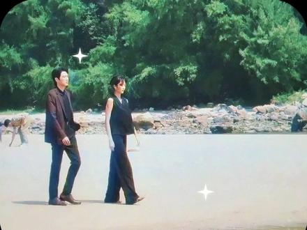 魏大勋一段不到20秒的海边路透,为何时隔9个月能再次冲上热搜?他的影响力早已不可同日而语#魏大勋 #孙千 #魏大勋新剧开挂了 #影娱热点团 #内容启发探索