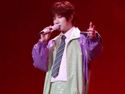 “可是我和前面的一二三四一样。”#徐良 #徐良演唱会 #徐良南昌演唱会 #红装
