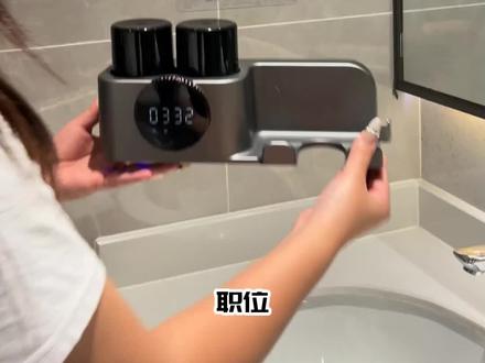 牙刷消毒太重要!全家人的健康从这里开始 这个东西真的太好用了!家里人都爱用它了。关键现在有运费险,不好用还能退#好物推荐 #多功能牙刷架 #卫生间好物 #浴室好物 #居家主理人的年度好物总结