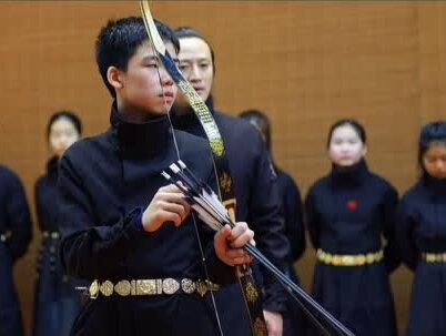 手持箭速射考核要求平均1.5秒/每箭,15米目标直径20cm #骑射#射箭#深圳骑射#云义骑射#李云义