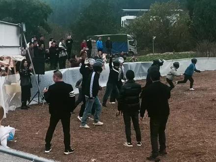 德阳高槐村,抓猪比赛