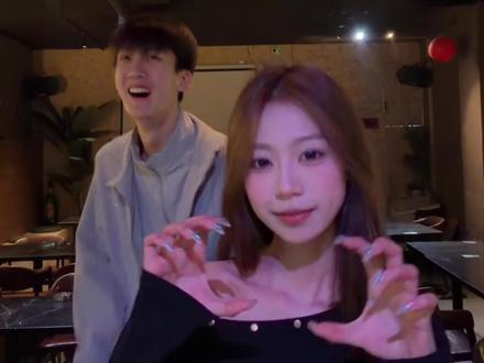 咿嘿嘿嘿..@索 @小堡 #嘉桐摇 #手势舞 #情侣