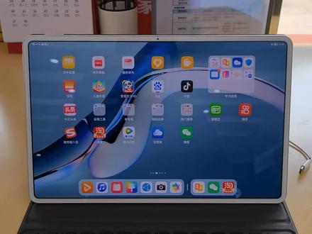 介绍一下#华为平板 智慧多窗的神奇功能😁😁