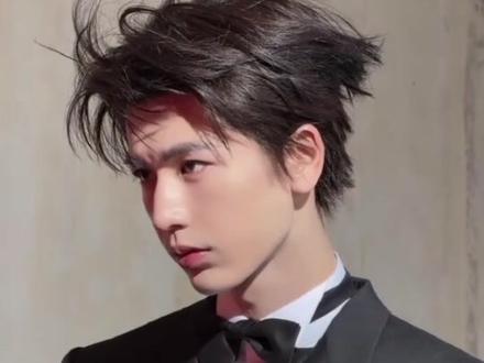 @张凌赫#张凌赫 #我担最帅 无条件偏爱,只因他是张凌赫