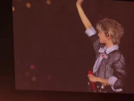 华晨宇:我刚是不是唱错一句哎?
粉丝:没有!!!
#演唱会 #华晨宇#华晨宇深圳演唱会