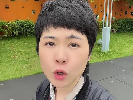 洪水冲垮了房屋,但冲不垮人心。他们才是这片土地真正的脊梁!石门,加油!#石门洪灾 #湖南石门强降雨致5死11失联 @风芒新闻