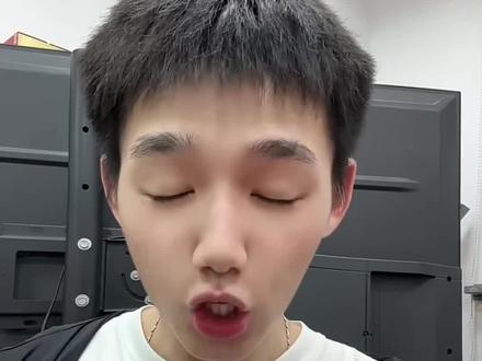 基本确定,今年苹果618标准版不会降太多,pro系列才是最降价幅度最大的!因为标准版上了高刷和256内存导致降价幅度偏小,而pro系列会延续去年的降价2000的力度!苹果17pro预计可以6999就能入手!
#iPhone17 #苹果17 #苹果手机 #手机数码