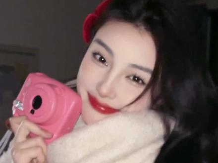 年底都给我拍这个招桃花头像好吧!!#招桃花 #年底 #脱单 #自拍 #拍照技巧