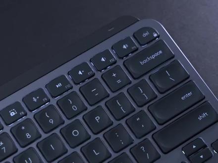Mac适配的办公键盘,MX keys mini#键盘 #办公 #罗技 Q