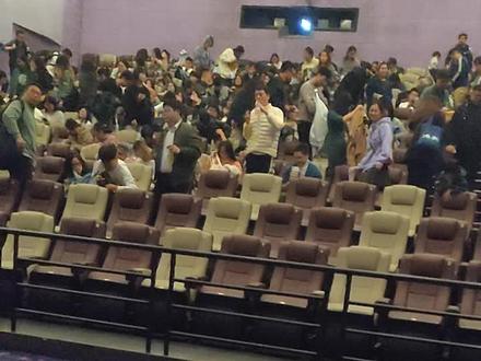 新片火热上映《鬼灭之刃》(日语)#电影院