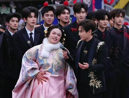 #龙浩天喊你回酉阳过年 #龙浩天瑶瑶男团梦幻联动 #蒲公英传媒辣条 #选择失忆舞蹈 #刺痛 辣条小姐姐太可爱了,哈哈……期待已久的Cp舞刺痛来咯!不染和青宵笑那么开心😂@辣条🌶️.TOPTWO @鲸·林不染🔥⁹²⁵ @鲸·青霄🧸. @001-王林🍃 @A-以太⚡️