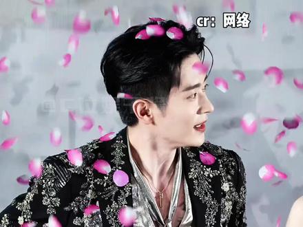 此男就这么靠着一个视频让我看了一遍又一遍#丞磊 #成何体统 #画画 #美术生 #爱上此男是我的宿命