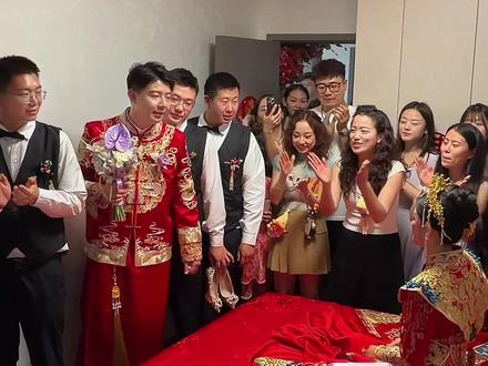 魔性的接亲游戏 姐们团的接亲游戏,导致新郎伴郎大脑宕机#接亲游戏 #接亲游戏怎么玩 #备婚