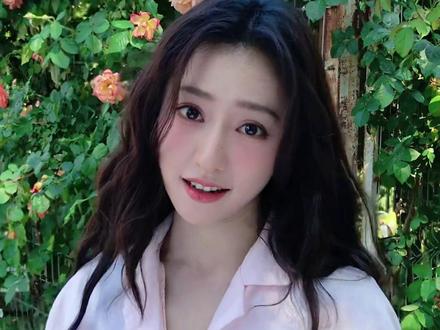 啊噢! 节日快乐🤩💕 #古早手势舞#音乐MV共创计划 #把日常拍成MV