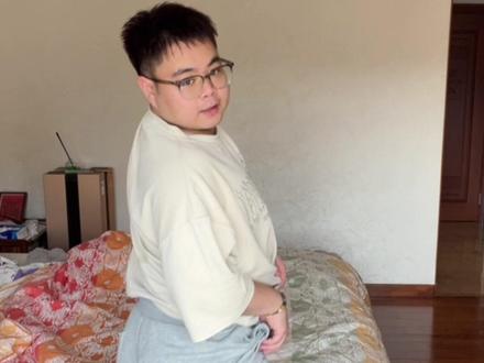 腰没全好🥹 所以动作不大
讲解尽量详细啦 期待大家的作品哦🫶
#教程 #bigguy #一学就会系列 #粗腿