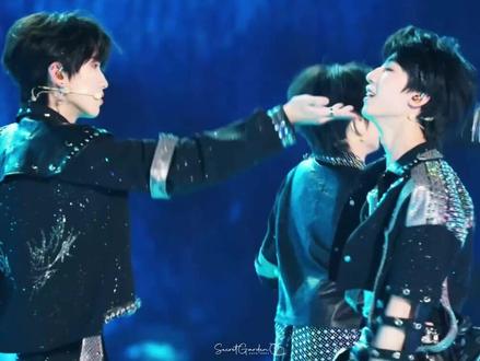 嗑到奇文简直易如反掌#奇文 #左奇函杨博文 #TF家族四代 #tf家族新年音乐会