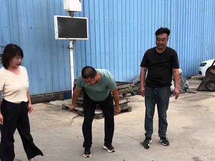 给大家做个实验区分生铁锅和熟铁锅的区别