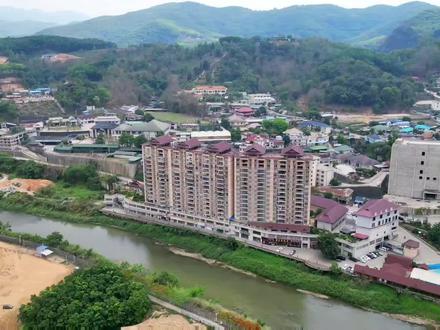 俯瞰中缅边境·孟连口岸#无人机航拍