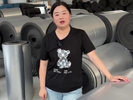 彩钢厂房,养殖大棚,水泥屋顶防晒防水,隔热保温您就用这款自粘式屋顶隔热保温棉#三农 #养殖场专用 #防晒隔热 #专业生产厂家 #适用于各种房屋漏水彩钢瓦漏水等