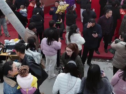 一支笔一面墙五天就把天安门搬进河南小村庄,这就是吴承言吴老师,一个凭一己之力带动整个家经济乡的河南人!#我为家乡代言 #抖出你的家乡 #吴营天安门 #吴营村