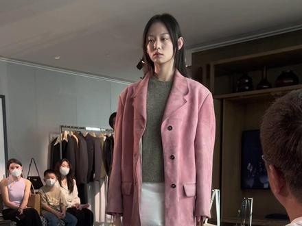 PRADA新品订货会.#prada #ootd穿搭 #高级感穿搭 #高定系列 #努力的服装人