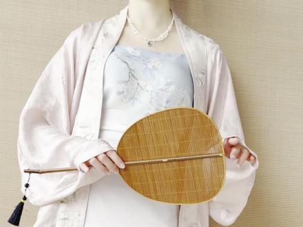 盈盈,衣如其名 美美粉粉夹竹桃
可可爱爱肥啾啾
#汉服 #汉服日常 #汉服安利 #汉服种草