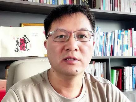 陕西不少600多考生,分数能冲刺985211,最后却选择地方公费师范生,到底是求稳定、还是浪费分数?听薛老师客观分析🧐#陕西高考 #公费师范生 #陕西考生#志愿填报