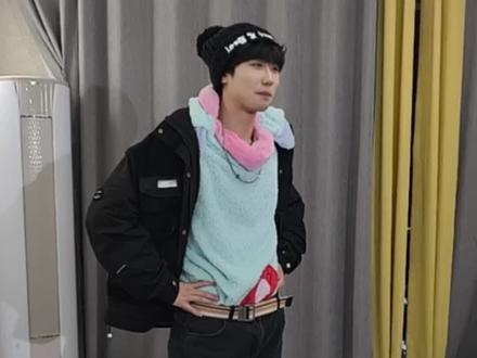 当我让豆包给我搭配一身聚会穿搭....#憋住不准笑 #ai穿搭 #豆包 #搞笑视频 #抽象穿搭