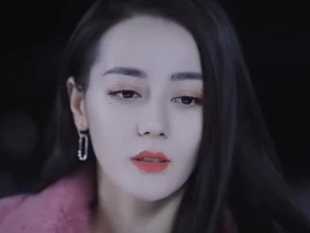 迪丽热巴本人不出来,《白日提灯》却被提了出来,争议十足。#迪丽热巴 #迪丽热巴美神降临 #强烈推荐 #热门 #上热门