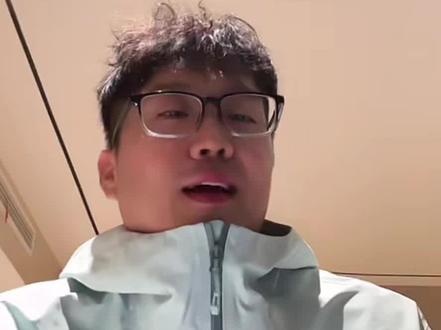 我的CP官宣了👨❤️👨 有情人终成眷属,但怎么有点苦涩 @烽火嘎嘎 @在逃兵马俑 #烽起云俑 #风起云涌cp