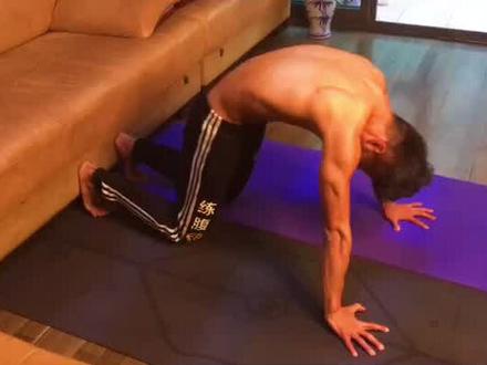 预防及改善脊柱僵硬、压迫和侧弯#duo健康快乐 #记得科学运动 #运动赋能生活 #腹肌王c罗🇨🇳罗方振