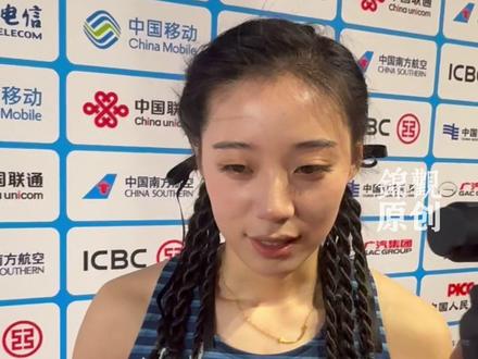11月17日,四川甜妹#刘峡君 晋级#2025全运会 女子百米决赛。赛后,她再谈撒糖“名场面”:当时以为是开玩笑的,没想到真亲了。#媒体精选计划