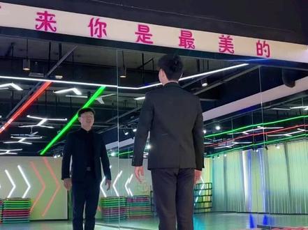 #不要在我寂寞的时候说爱我 0.7倍速口令教学来啦!赶紧去盘😎#零基础学舞蹈 #成人零基础舞蹈培训 @抖音小助手