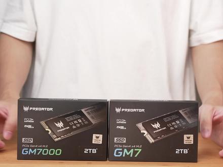 GM7和GM7000之间怎么选?
宏碁掠夺者GM7和GM7000销量非常高,今天我们就给大家分析一下到底该怎么选?
从定位来看,GM7000属于旗舰定位,适合做系统盘、也适合生产力的朋友。GM7则更适合有玩游戏的用户,稳定的高速传输,发热控制也更好。
#固态硬盘 #电脑 #DIY主机 #宏碁#数码