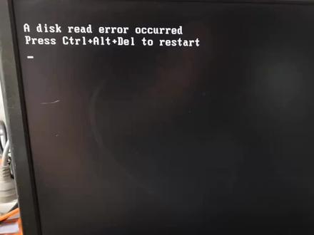 多个硬盘电脑不开机怎么办?提示:A disk read error occurred