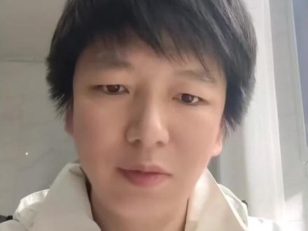 一边是美联储
宣布“不加息”,
一边是美股、
黄金全线大跌。
这种反常,
到底该怎么解释?
我是Bowen,
一个帮你穿透表象#美联储 #油价 #金价下跌