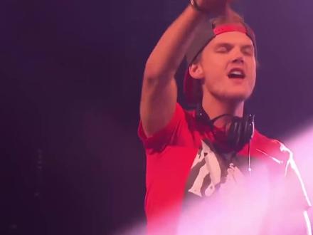 他是EDM界永远的神,但却在最巅峰的时候离去 #avicii #艾维奇 #a神 #电子音乐 #EDM