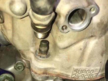 雅马哈YZ250改装点火器原装太贵!很慢买到#平南越野小队 #雅马哈YZ250 #越野摩托车 #摩托车维修改装