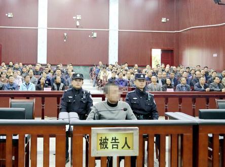 武宣县第二中学原校长魏常秋、莫测若受贿分别获刑