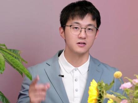 超级微距和长焦微距,你更喜欢哪种拍照方式呢? #荣耀手机 #荣耀Magic5 系列 #3c好物推荐 #数码科技 #微距