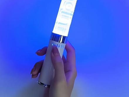 本来此刻我应该坐在青岛国信中心体育场挥舞这根应援棒🚬#开箱 #拆快递 #翔霖 @DOU+上热门 @DOU+小助手 @抖音小助手