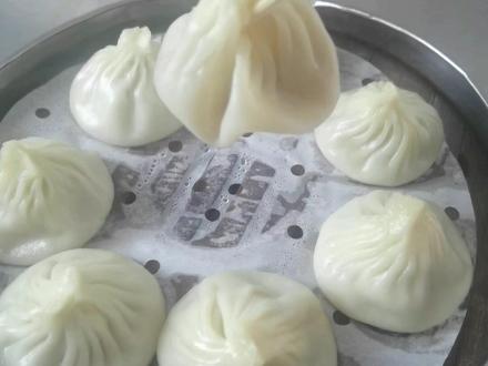 感谢你这么远过来,视频有点长请你看完,今天教你做上海小笼汤包的做法,#美食教程 #灌汤包
