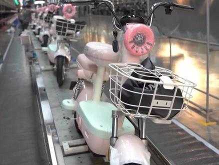 30秒下线一台。爱玛新国标“小电驴”量产上市。 #爱玛 #电动车 #新国标电动车