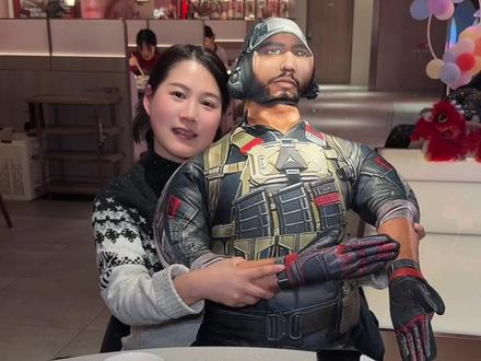 快!海底捞与三角洲联名了!现在囤三角洲双人餐!带还有机会获得三角洲行动打卡和CDKEY兑换码!快艾特你的游戏搭子一起吃#海底捞#海底捞捞大红三角洲行动#海底捞出红真牛送肥牛#在海底捞捞出游戏大红#新年第一赞给老己