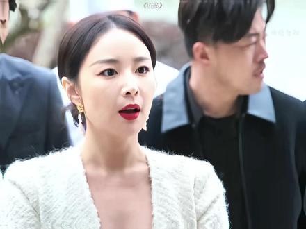 亲妈的气场压制,哪敢不服呀!#狂飙 #高叶